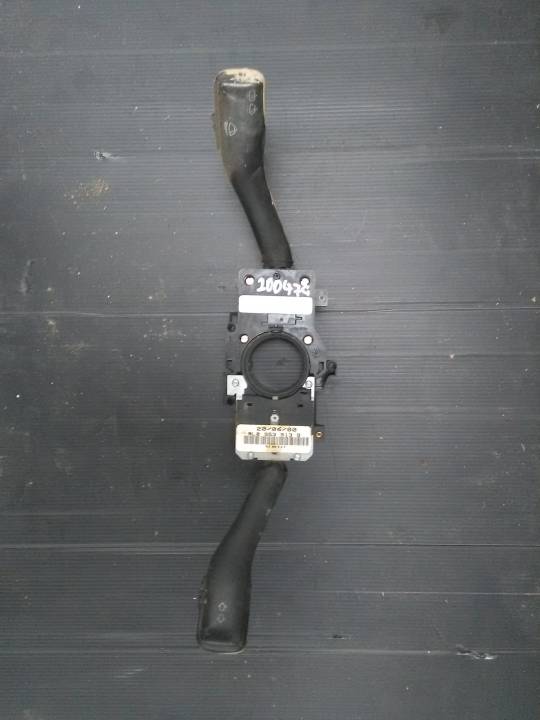 Ovládací páčky světel a stěračů pod volantem - VOLKSWAGEN - GOLF IV (1J1)