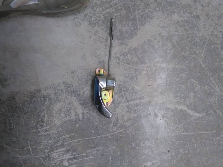 Klika pravé zadní dveře vnitřní - KIA - SORENTO I (JC)