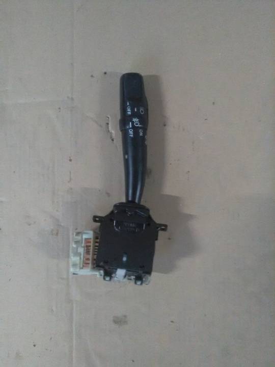 Ovládací páčky světel a stěračů pod volantem - TOYOTA - COROLLA (_E11_)