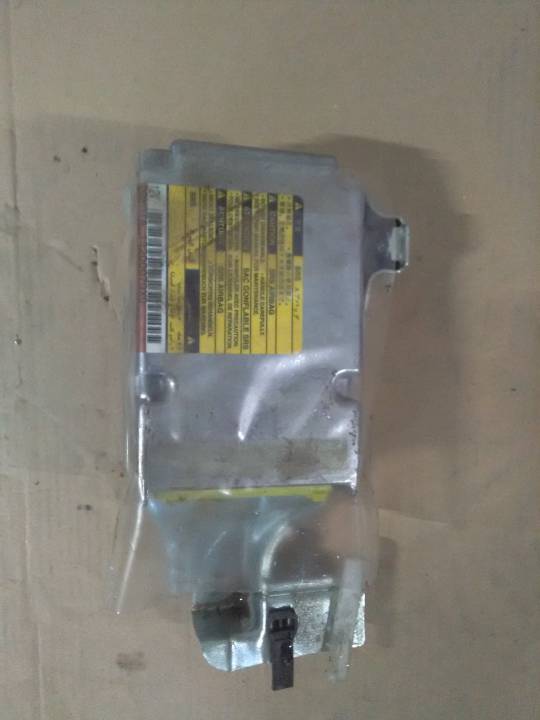 Řídící jednotka airbagu - TOYOTA - COROLLA (_E11_)