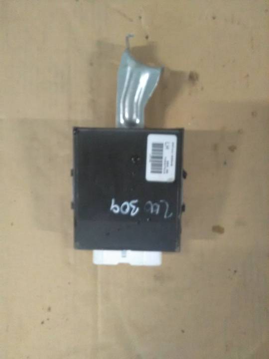 Řídící jednotka - TOYOTA - COROLLA (_E11_)