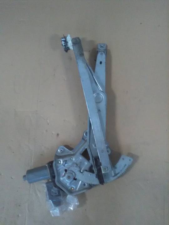 Stahování levého předního okna - elektrické - TOYOTA - COROLLA (_E11_)