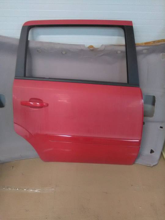 Pravé zadní dveře - OPEL - ZAFIRA B (A05)