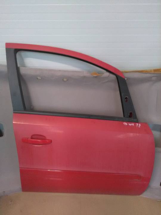 Pravé přední světlo - OPEL - ZAFIRA B (A05)