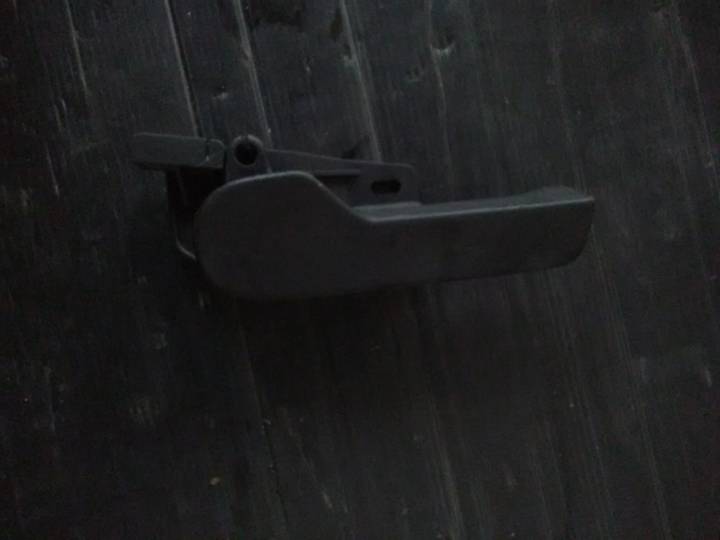 Páčka otevírací kapota - ŠKODA - FABIA II (542)