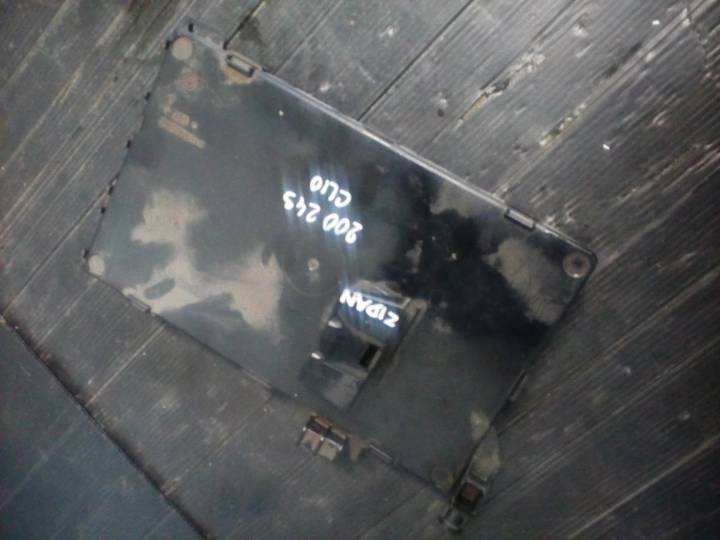 Řídící jednotka - RENAULT - CLIO II (BB_, CB_)