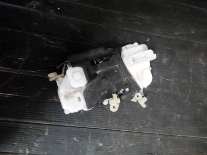 Zámek levý přední centrál - CITROEN - C5 I (DC_)