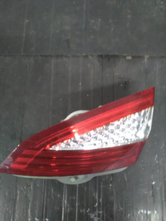 Pravé zadní světlo - FORD - MONDEO IV combi (BA7)