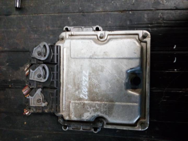 Řídící jednotka - RENAULT - ESPACE III (JE0_)