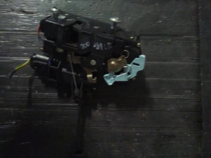 Centrální zámek L.P dveří - ŠKODA - OCTAVIA II combi (1Z5)