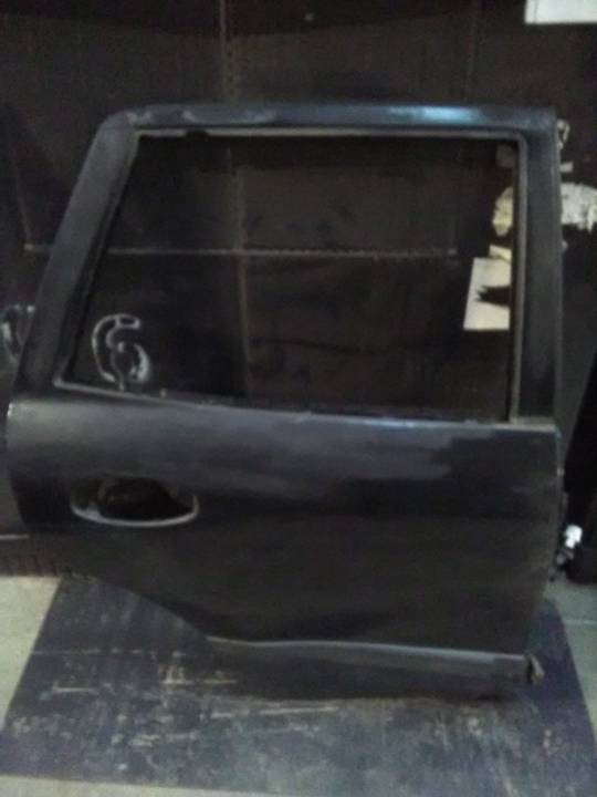 Pravé přední dveře - HYUNDAI - SANTA Fe I (SM)