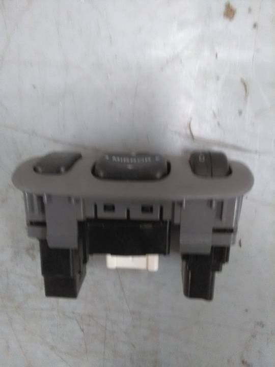 Ovládání světel - TOYOTA - YARIS (_P9_)