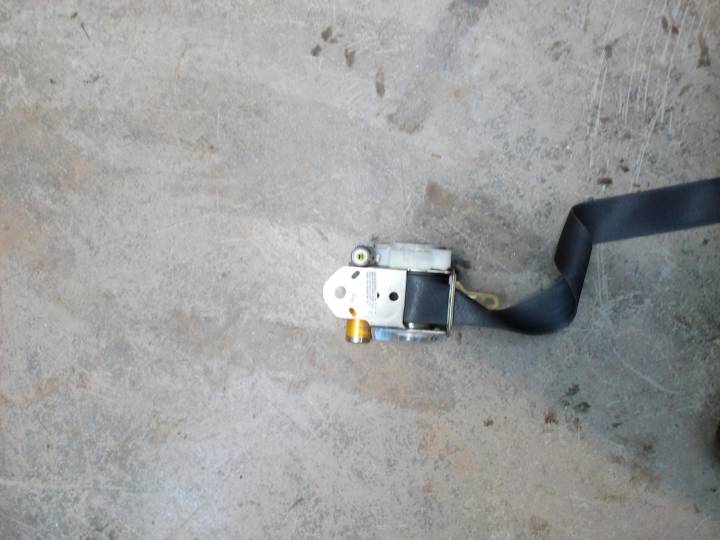 Bezpečnostní pás pravý přední - TOYOTA - YARIS (_P9_)