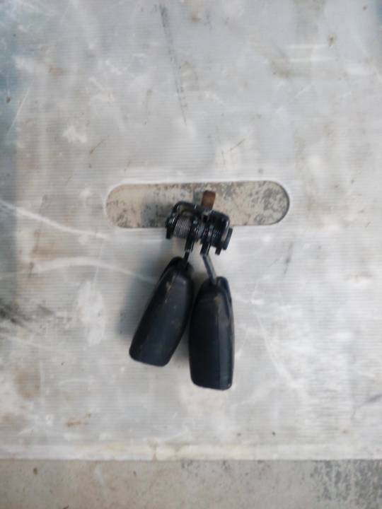 Bezpečnostní pás  úchyty zapínání - MERCEDES-BENZ - C-CLASS combi (S202)