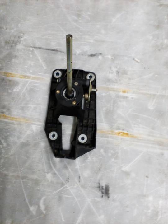 Řadící páka kulisa řazení - VOLVO - V40 combi (VW)