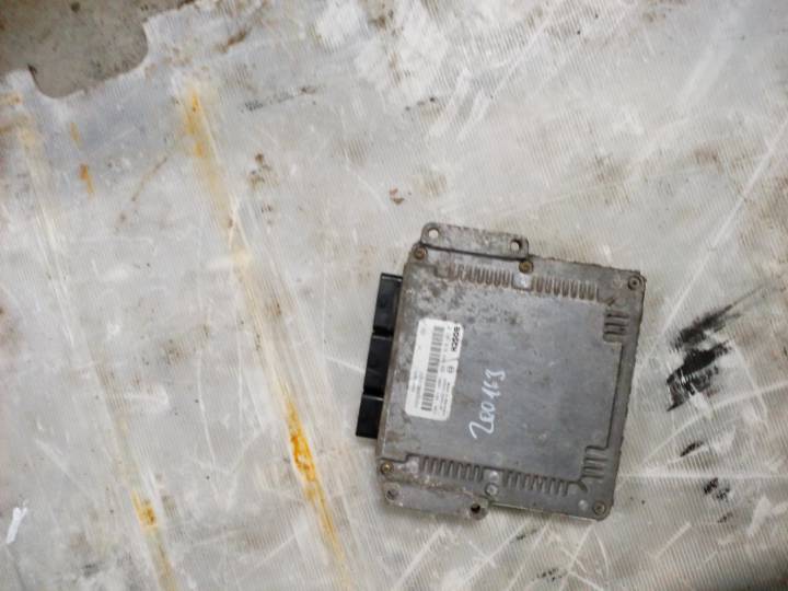 Řídící jednotka - VOLVO - V40 combi (VW)