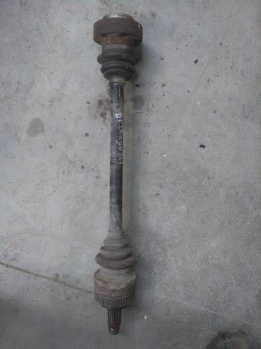 Poloosa levá - BMW - 3 (E36)