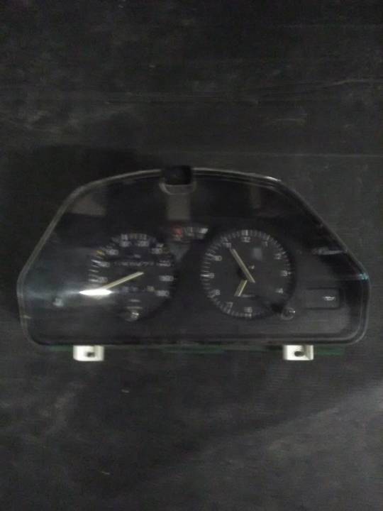 Ukazatel rychlosti a budíky - PEUGEOT - 106 II (1)