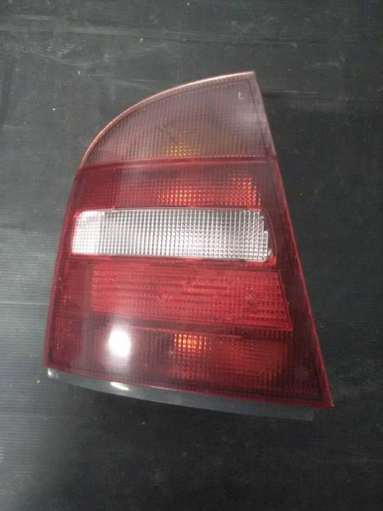 Levé zadní světlo - ŠKODA - OCTAVIA I combi (1U5)