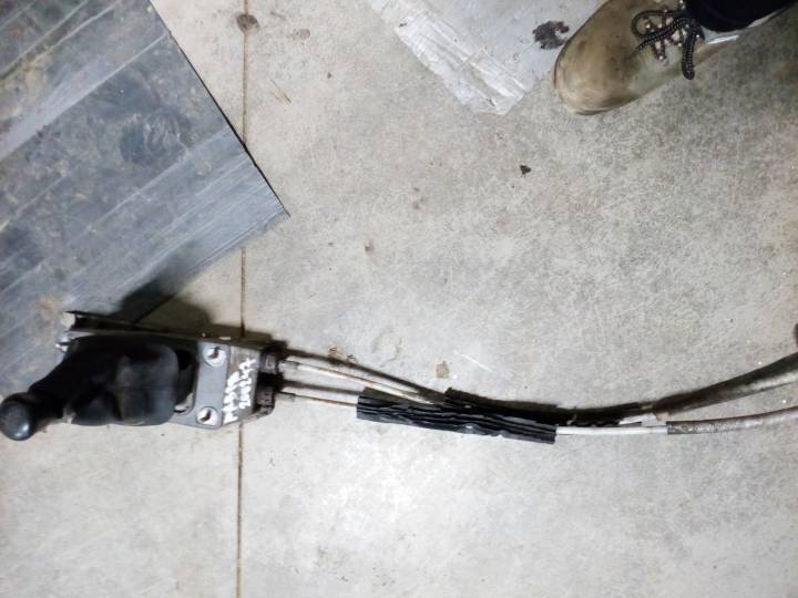 Řadící páka  kulisa řazení táhla - ŠKODA - FABIA I combi (6Y5)