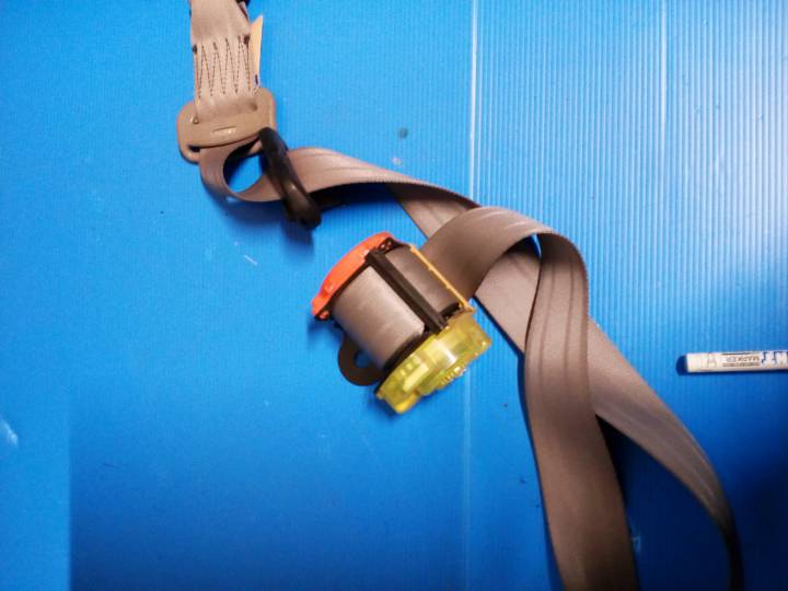 Bezpečnostní pás levý zadní - MAZDA - PREMACY (CP)