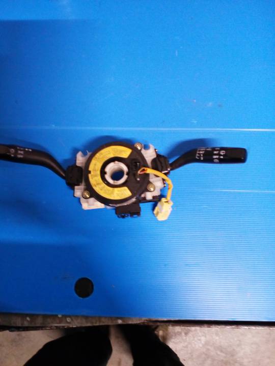 Ovládací páčky pod volantem - MAZDA - PREMACY (CP)