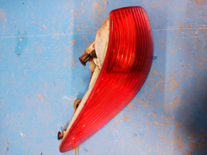 Levé zadní světlo - PEUGEOT - 406 (8B)