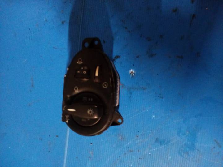 Ovládání světel - FORD - FOCUS I (DAW, DBW)