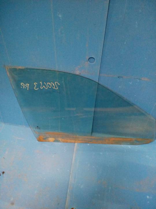 Pravé přední sklo okno - ŠKODA - OCTAVIA I (1U2)