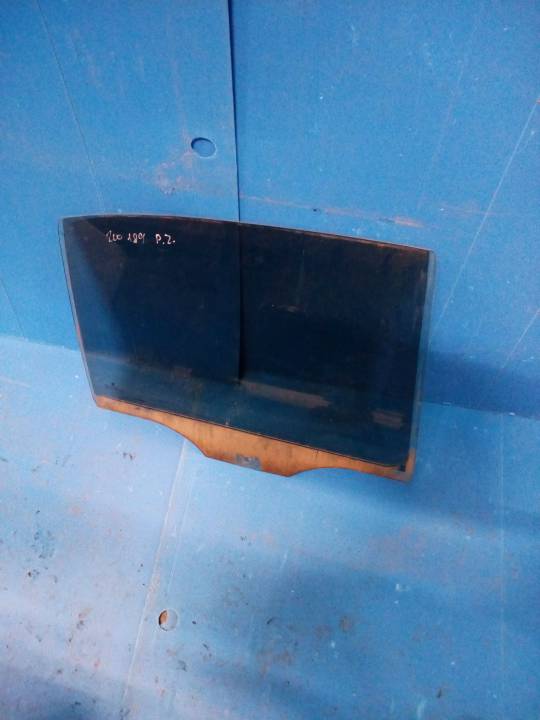 Pravé zadní sklo - ŠKODA - OCTAVIA II combi (1Z5)