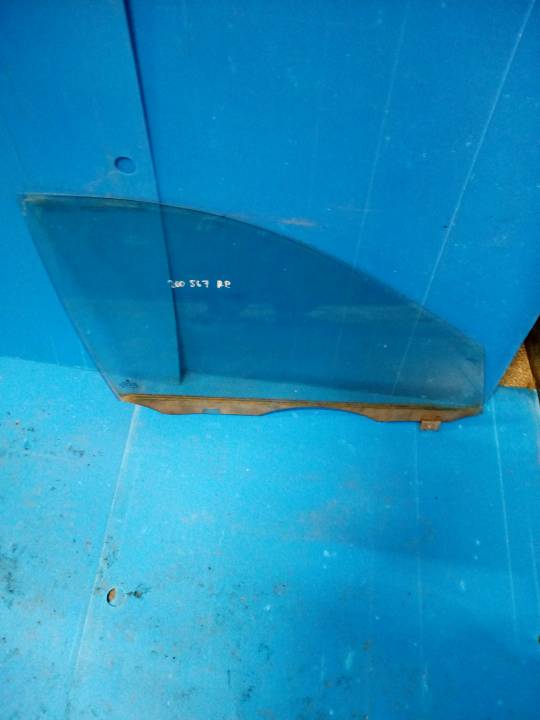 Pravé přední sklo okno - ŠKODA - FABIA I (6Y2)