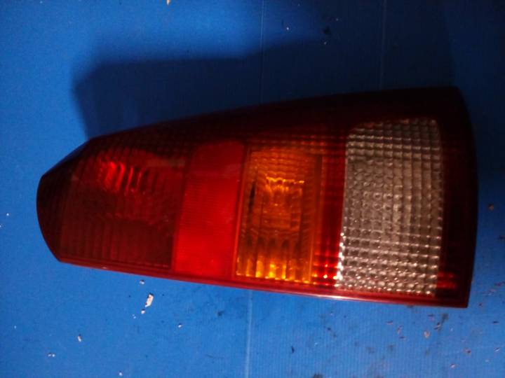 Právé zadní světlo - FORD - FOCUS I (DAW, DBW)