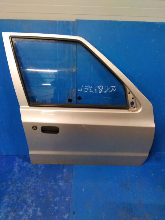 Pravé přední dveře - ŠKODA - FELICIA hatchback 5DV.