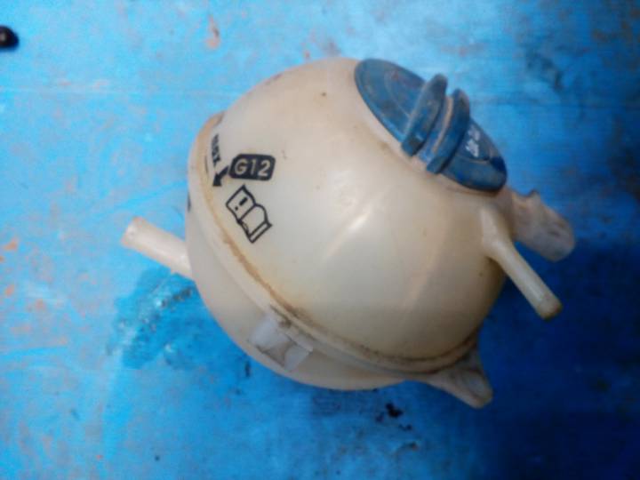 Nádobka na chladící kapalinu expanzní - VOLKSWAGEN - FOX (5Z1, 5Z3)