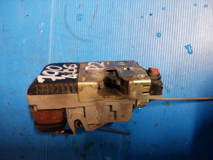 Zámek centrál pravý zadní - PEUGEOT - 406 (8B)