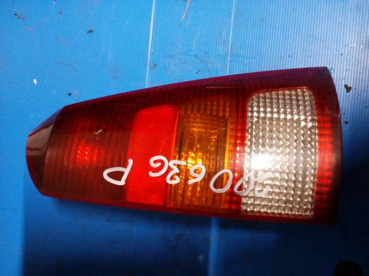 Právé zadní světlo - FORD - FOCUS I (DAW, DBW)
