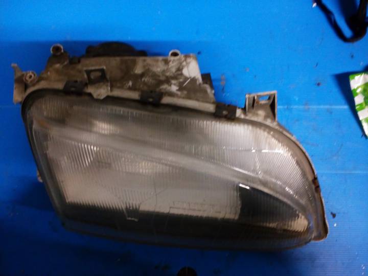 Právé přední světlo - FORD - GALAXY (WGR)