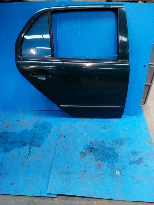 Dveře pravé zadní - ŠKODA - FABIA I (6Y2)