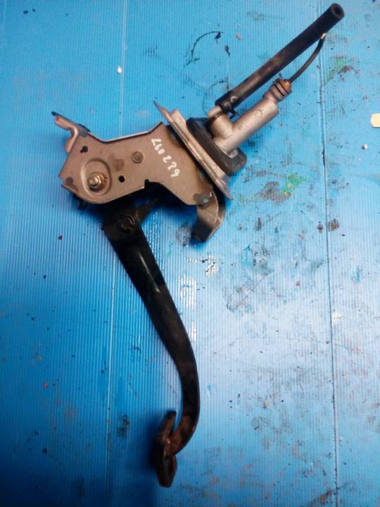 Pedál spojky - KIA - CEE'D hatchback (ED)