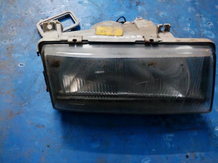 Právé přední světlo - ŠKODA - FELICIA  LX hatchback 5DV.