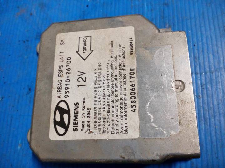 Řídící jednotka airbagů - HYUNDAI - SANTA Fe I (SM)