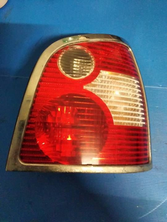 Pravé zadní světlo - VOLKSWAGEN - POLO (9N_)