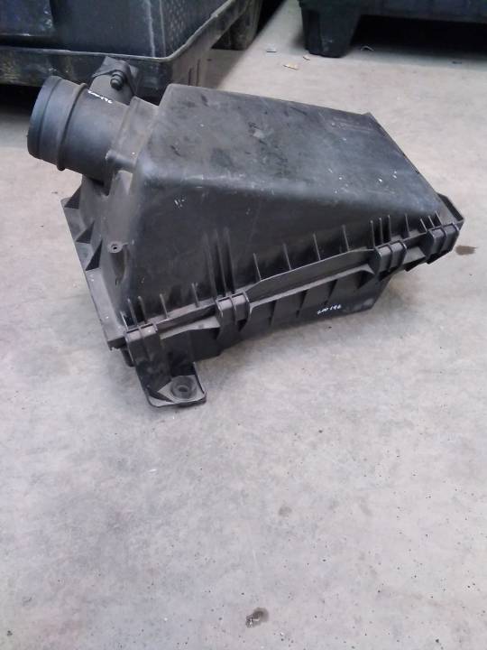 Filtr box airbox + váha vzduchu - ŠKODA - OCTAVIA I (1U2)