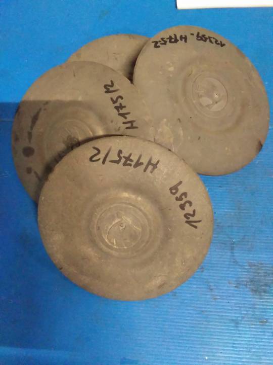 Krytky na kola 4 ks - ŠKODA - FELICIA I combi (6U5)