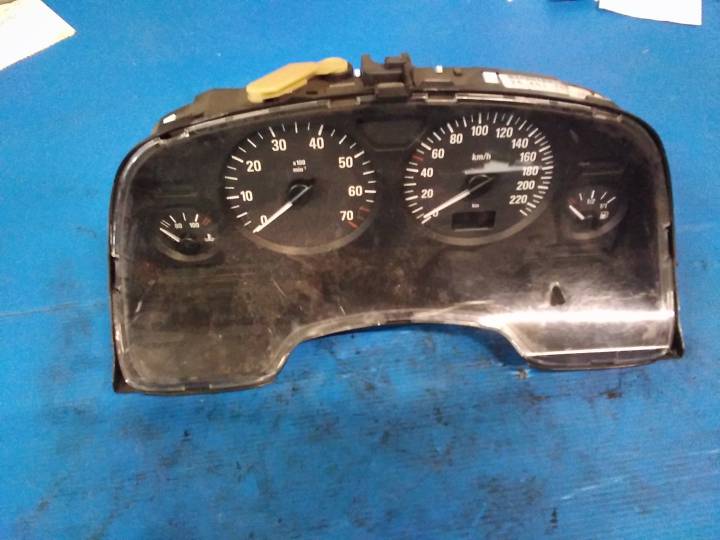 Budíky - OPEL - ZAFIRA A velkoprostorová limuzína (T98)