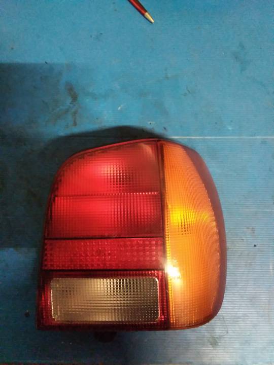 Pravé zadní světlo - VOLKSWAGEN - POLO (6N1)