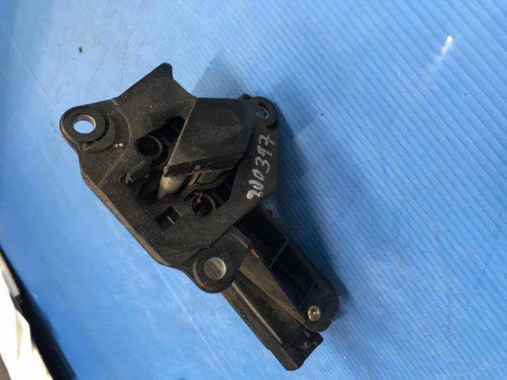 Zámek kufru - tlačítko otevírání - RENAULT - THALIA I (LB_)