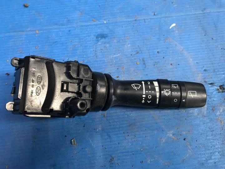 Páčka ke stěračům pod volant - HYUNDAI - Ix20 (JC)