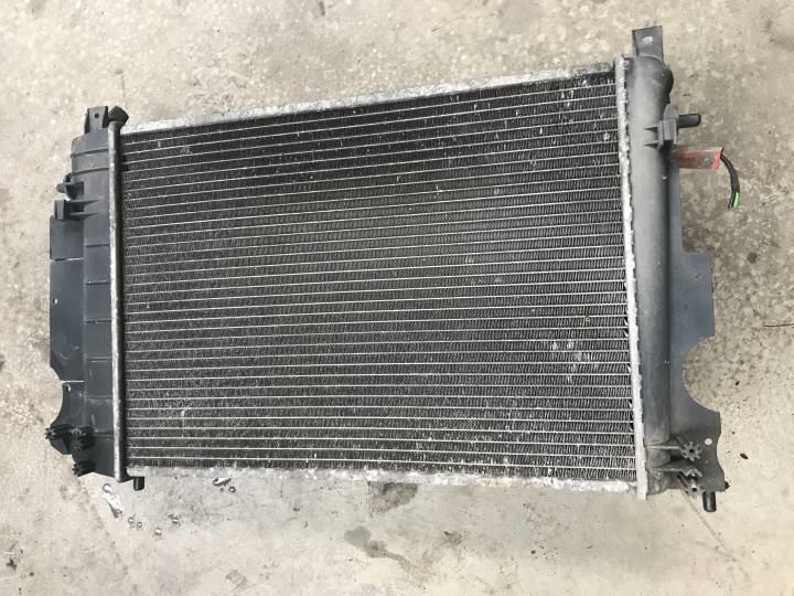Chladič - SAAB - 9-3 (YS3D)