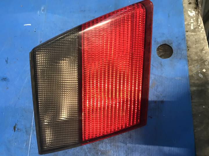 Pravé zadní světlo - SAAB - 9-5 (YS3E)